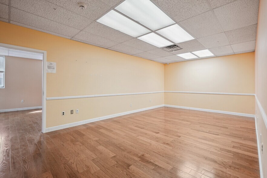 More Photos Of 200 South St, New Providence Medical For Sale