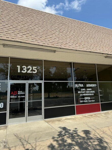 More Photos Of 1325 Yosemite Blvd, Modesto Storefront For Lease