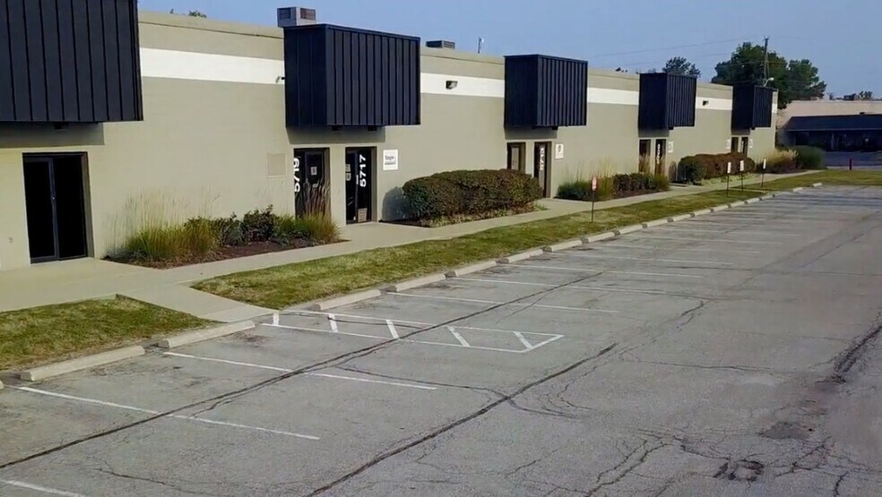 More Photos Of 5742-5797 Park Plaza Ct, Indianapolis Industrial For Lease