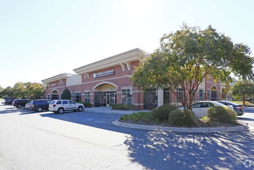 More Photos Of 855 Sam Newell Rd, Matthews Loft Creative Space For Lease