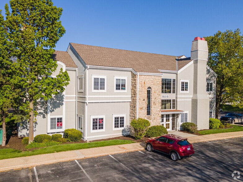 More Photos Of 8010 State Line Rd, Prairie Village Office For Lease