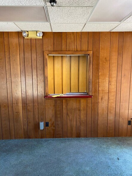 More Photos Of 1226 N Michigan Ave, Saginaw Office For Sale