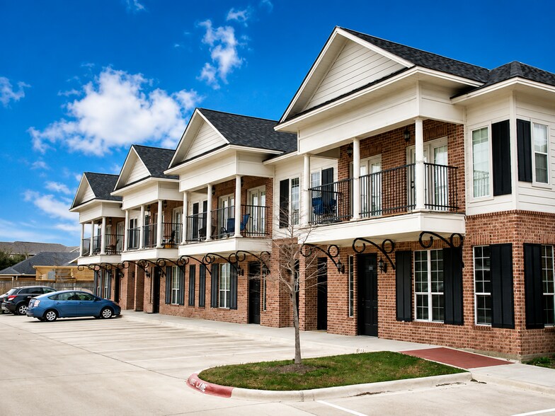 More Photos Of 701 Luther St W, College Station Apartments For Sale