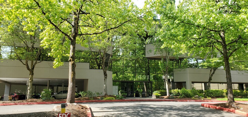 More Photos Of 4915 Sw Griffith Dr, Beaverton Office For Lease