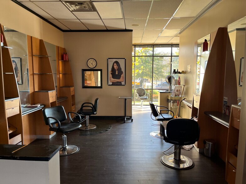 More Photos Of 511 Smokey Park Hwy, Candler Storefront For Lease