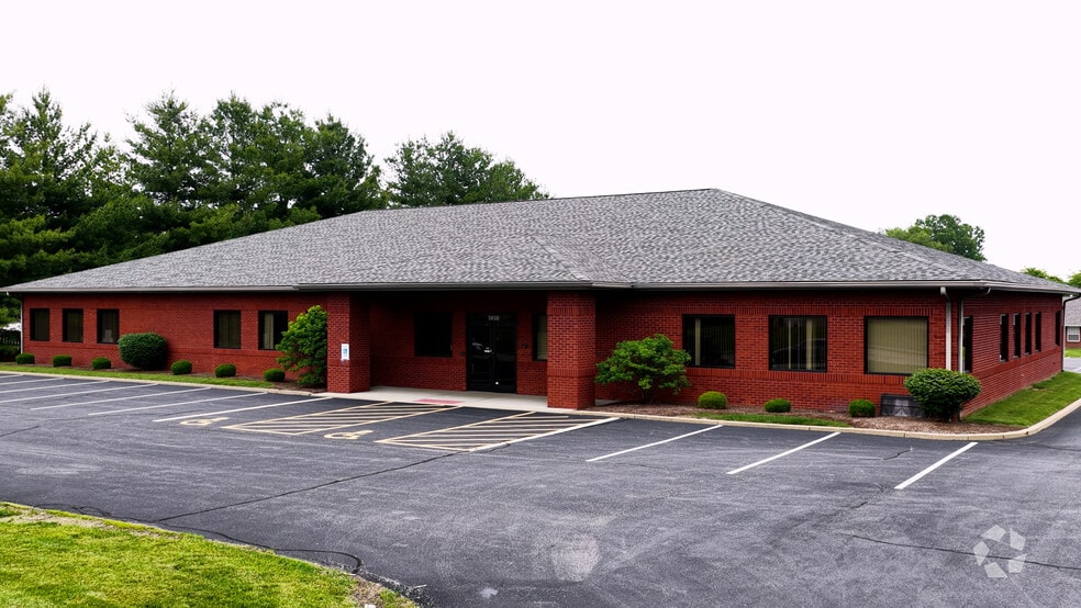 Primary Photo Of 5050 Old Collinsville Rd, Swansea Office For Sale