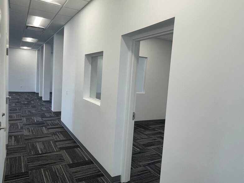 More Photos Of 6061 Estero Blvd, Fort Myers Bank For Sale