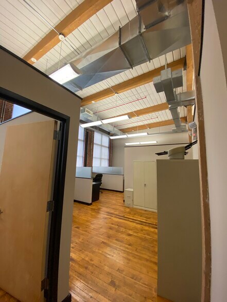 More Photos Of 31 South St, Mount Vernon Coworking Space