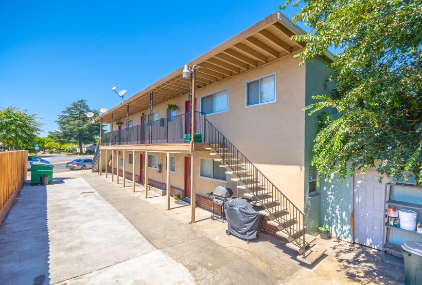 More Photos Of 1049 Jefferson Blvd, West Sacramento Apartments For Lease