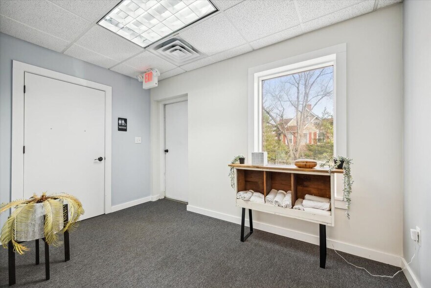 More Photos Of 1 Eastern Ave, Somerville Office For Sale