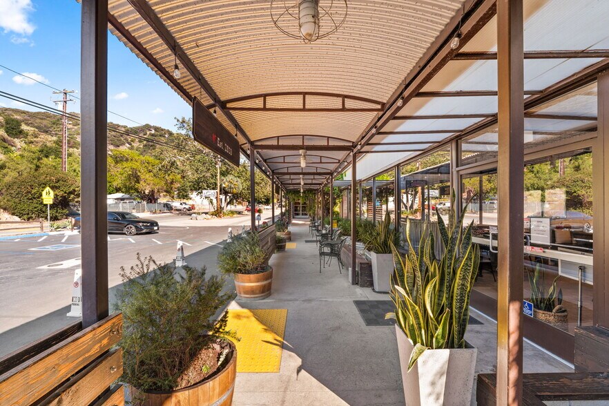 More Photos Of 28192 Silverado Canyon Rd, Silverado General Retail For Sale