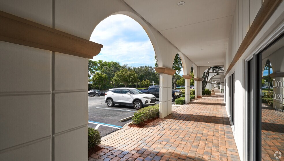 More Photos Of 11641 Kew Gardens Ave, Palm Beach Gardens Medical For Lease