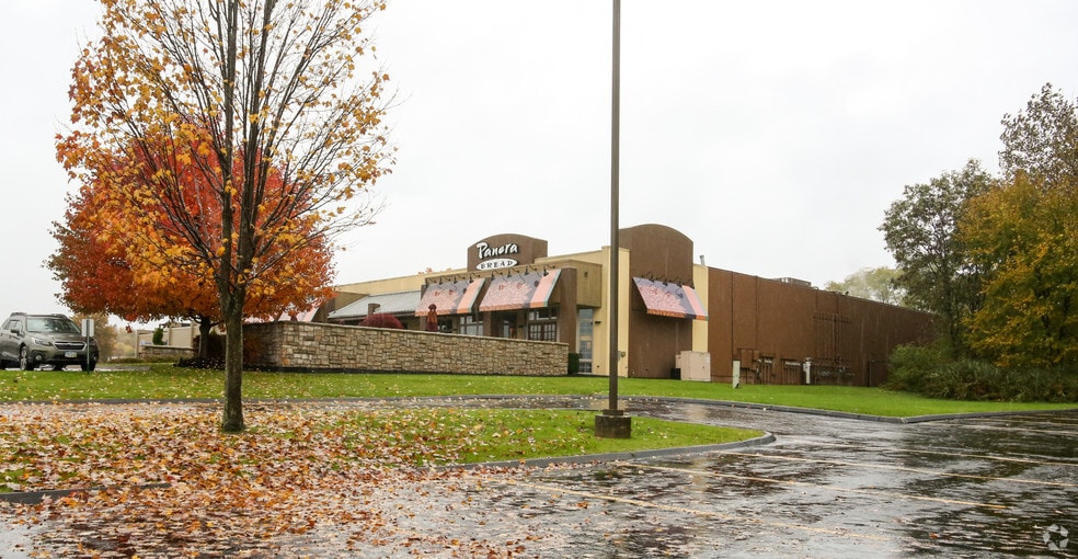 More Photos Of 3599-3643 Elm Rd NE, Warren General Retail For Lease