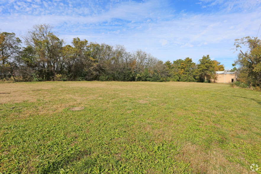 Primary Photo Of 727 E Pleasant Run Rd, Cedar Hill Land For Sale