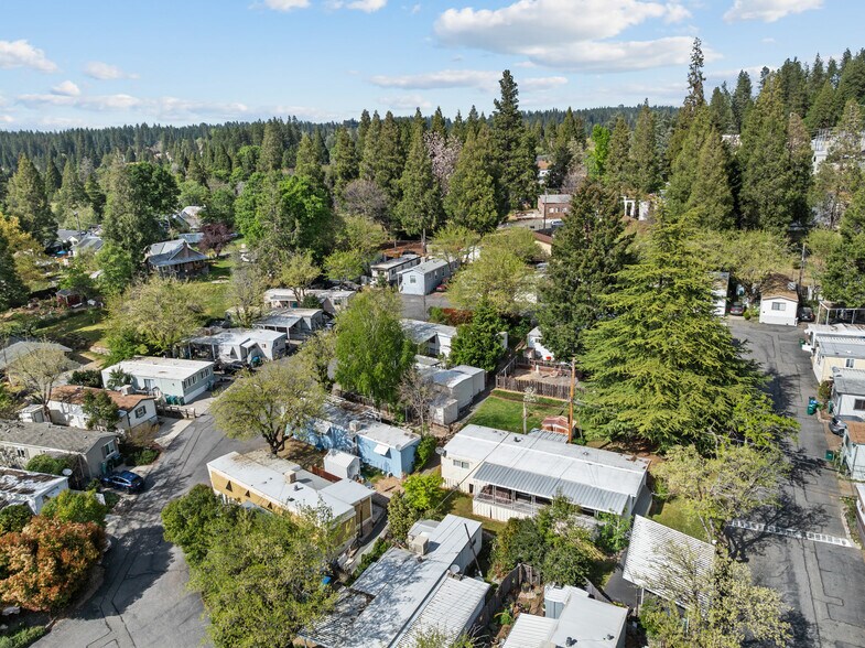 More Photos Of 639 Whiting St St, Grass Valley Manufactured Housing Mobile Home Park For Sale