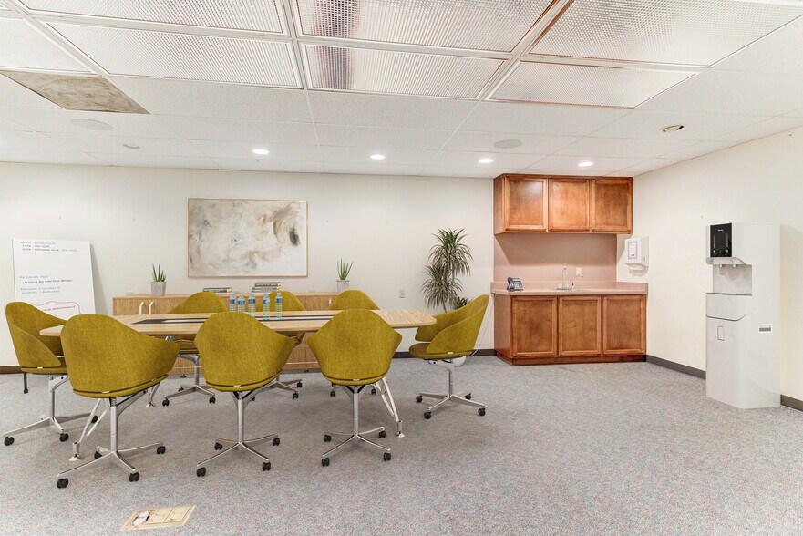 More Photos Of 2105 S Blosser Rd, Santa Maria Warehouse For Sale