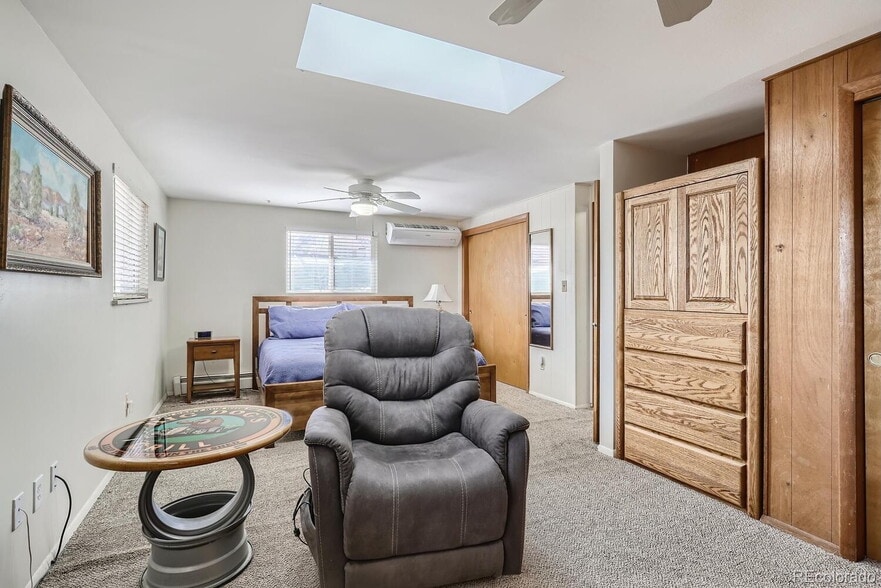 More Photos Of 512 Maple St, Golden Apartments For Sale