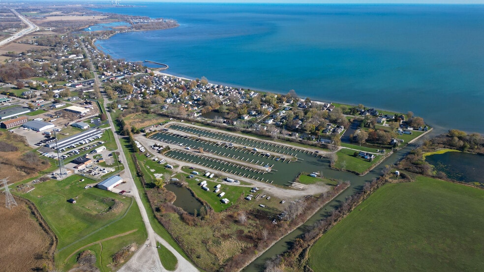More Photos Of 10420 Harold Dr, Luna Pier Marina For Sale