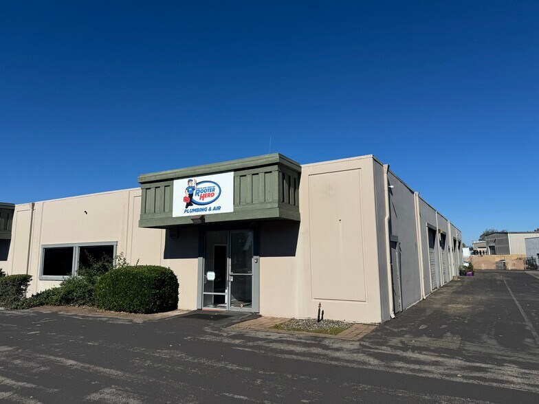 Primary Photo Of 5750-5778 Commerce Blvd, Rohnert Park Flex For Lease