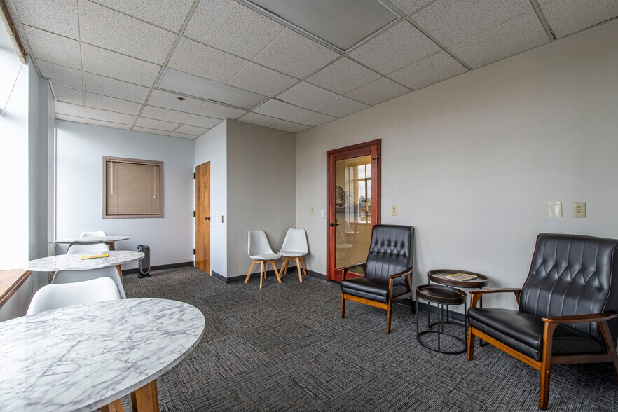 More Photos Of 388 State St, Salem Loft Creative Space For Lease