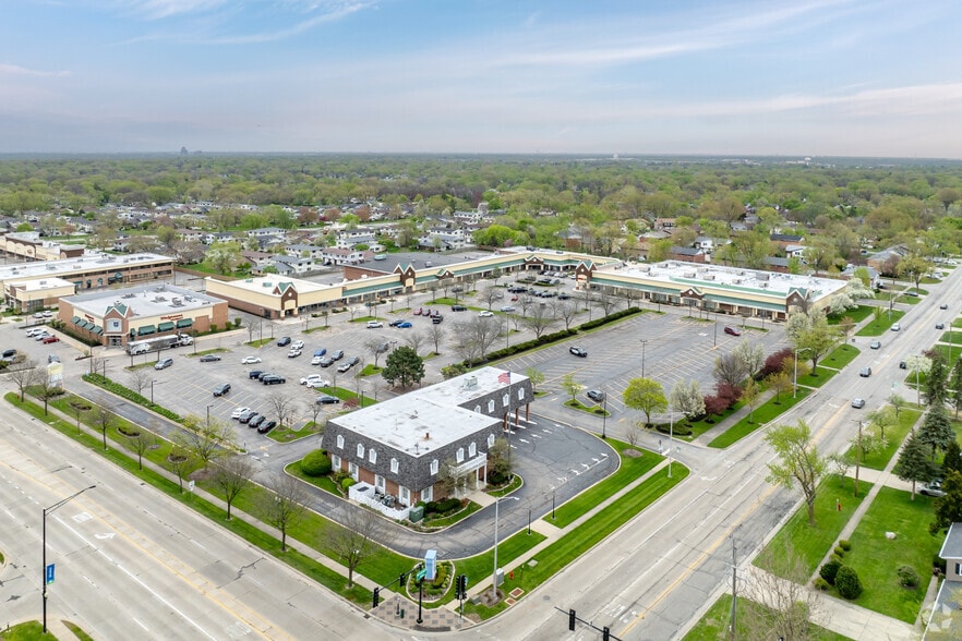 More Photos Of 1461-1535 Schaumburg Rd, Schaumburg Unknown For Lease