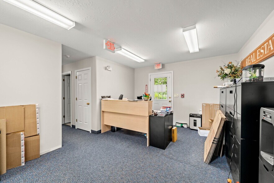 More Photos Of 15 Garden Rd, Plaistow Office For Sale