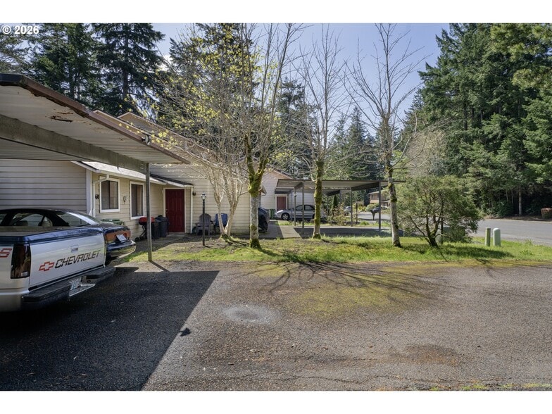More Photos Of 1310-1390 Spruce St, Florence Apartments For Sale