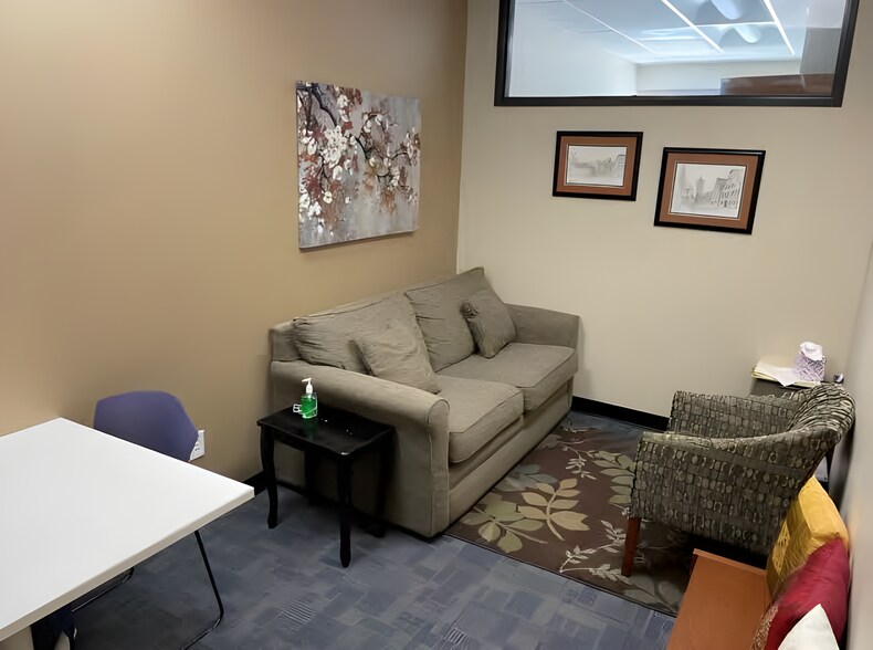 More Photos Of 901 Cypress Creek Rd, Cedar Park Medical For Sale