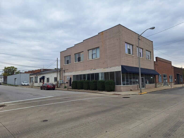 Primary Photo Of 423 N 3rd St, Lafayette Storefront Retail Residential For Lease