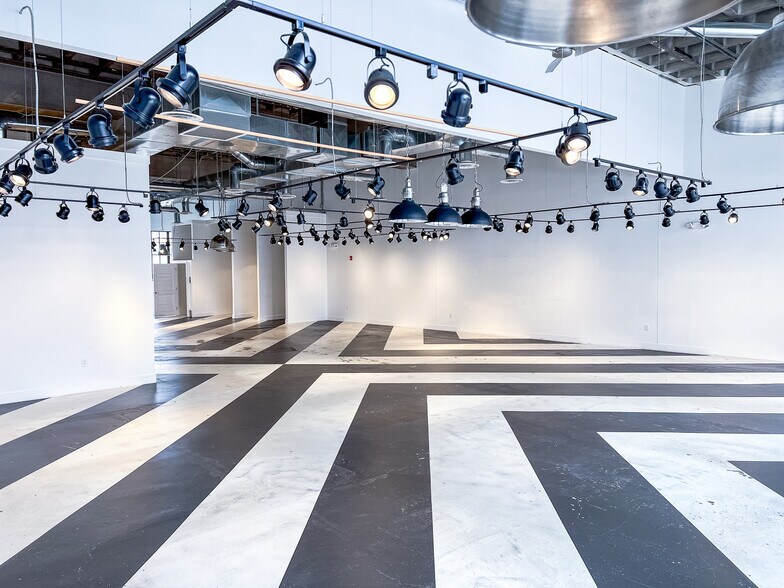 More Photos Of 200 N Duke St, Lancaster Office For Sale