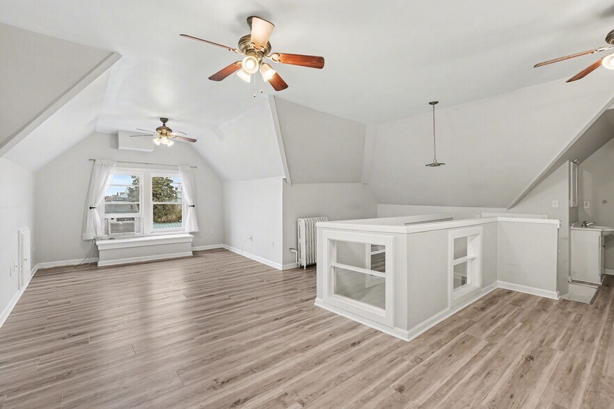 More Photos Of 1122 Caroline St, Fredericksburg Apartments For Sale