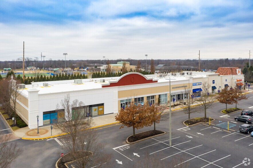 More Photos Of 4302-4330 Summit Plaza Dr, Louisville Unknown For Lease