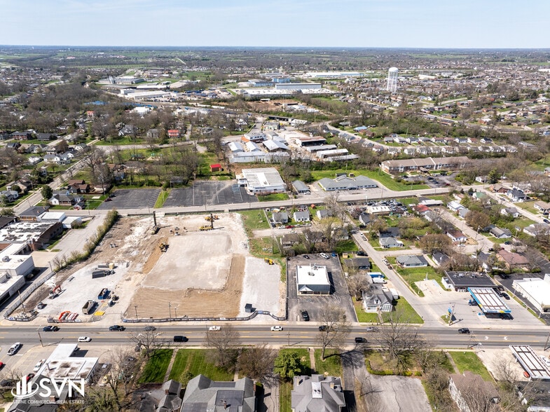 More Photos Of 409 N Main St, Nicholasville Restaurant For Sale