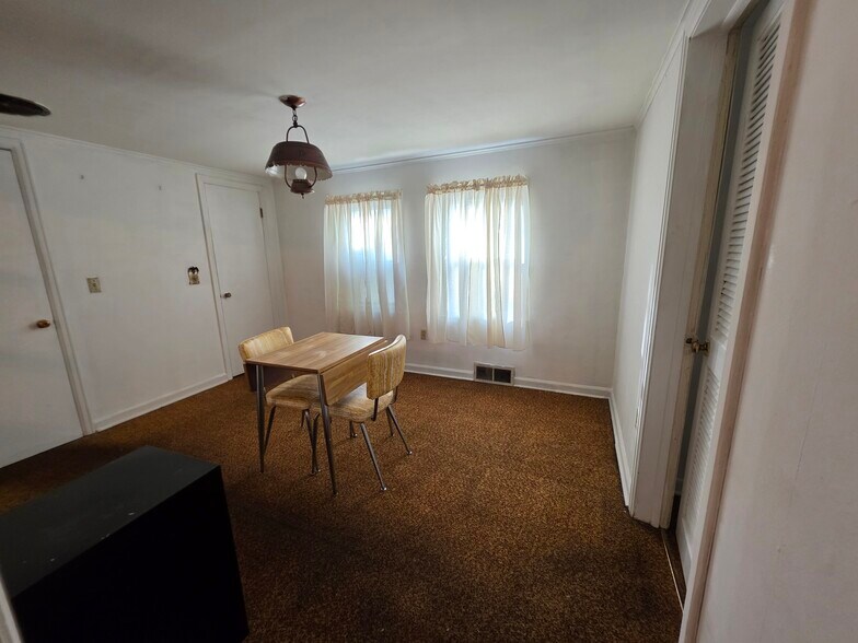 More Photos Of 7850 NY-5, Saint Johnsville Restaurant For Sale