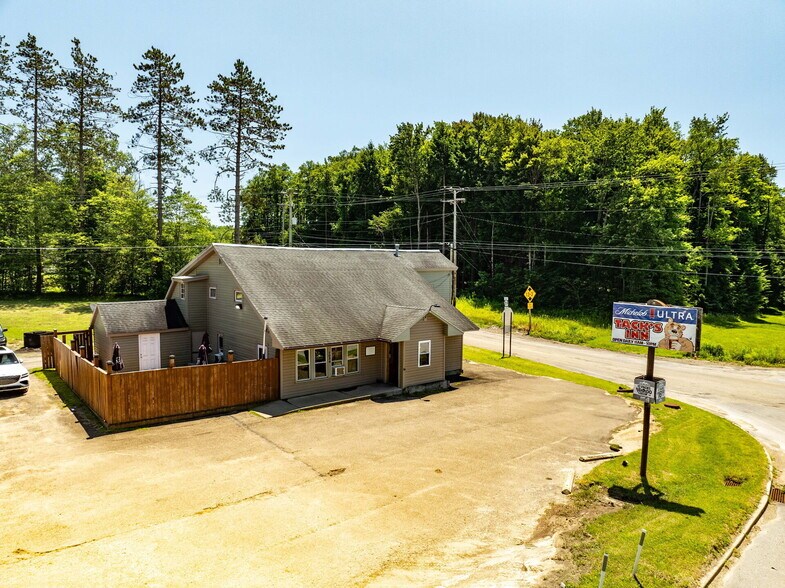 More Photos Of 7034 US-219 Hwy, Lewis Run Restaurant For Sale