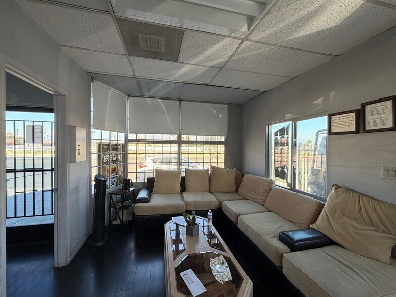 More Photos Of 7910-7916 Garvey Ave, Rosemead Auto Dealership For Lease