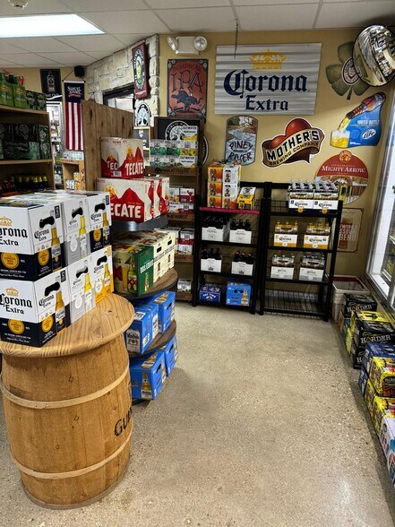 More Photos Of 200 E 6th St, Rolla General Retail For Sale