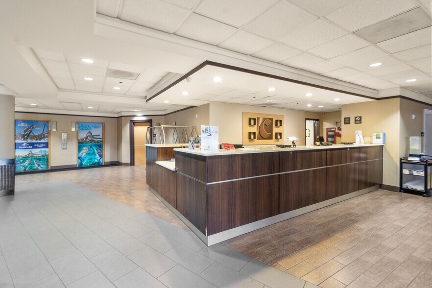 More Photos Of 7675 W Irlo Bronson Memorial Hwy, Kissimmee Hotel For Sale