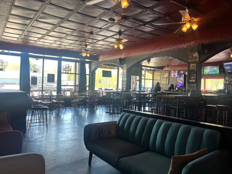 More Photos Of 2601 Milford Rd, East Stroudsburg Bar For Sale