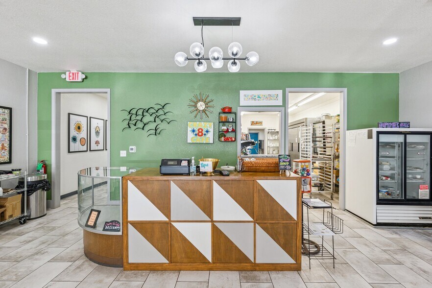 More Photos Of 424 W Chickasha Ave, Chickasha Storefront For Sale