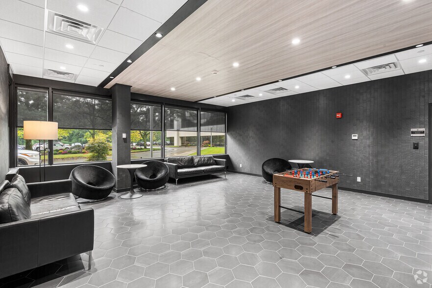 More Photos Of 200 White Plains Rd, Tarrytown Unknown For Lease