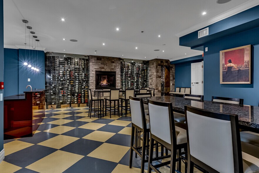 More Photos Of 15 Prince Arthur Ave, Toronto Office Residential For Lease