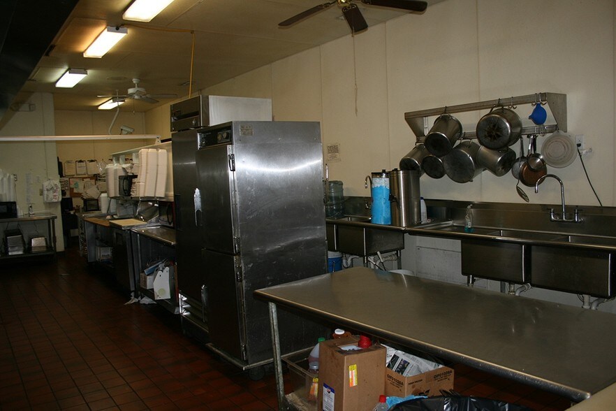 More Photos Of 202 West Blvd, Williamston Restaurant For Sale