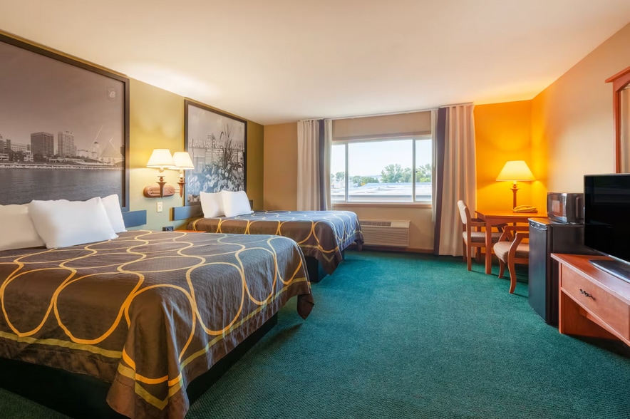 More Photos Of 227 Ripon Rd, Berlin Hotel For Sale