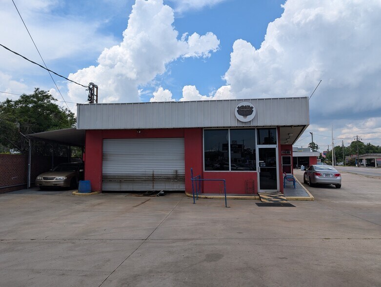 More Photos Of 1000 N Ashley St, Valdosta Auto Dealership For Sale