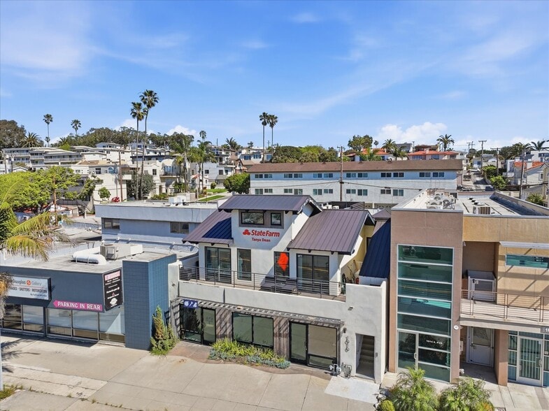More Photos Of 1010 S Pacific Coast Hwy, Redondo Beach Storefront Retail Office For Lease