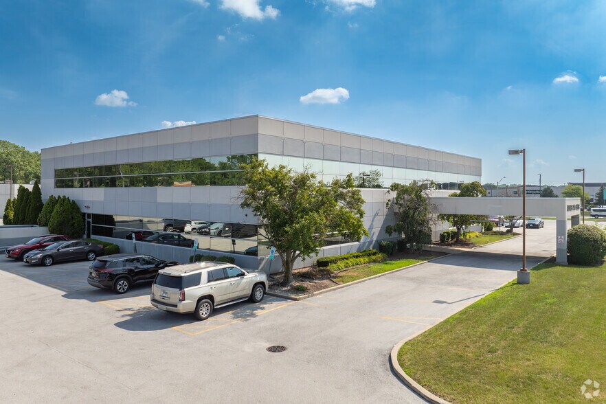 More Photos Of 1700 East-West Rd, Calumet City Medical For Lease