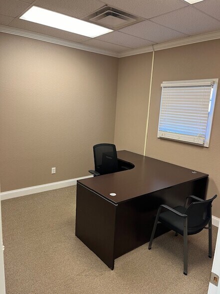 More Photos Of 127 Bob Fitz Rd, Gray Medical For Lease