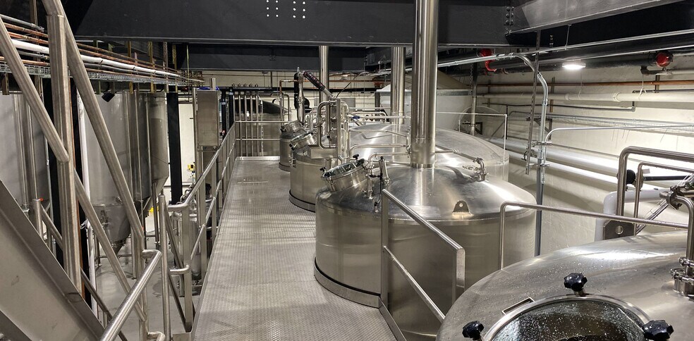 More Photos Of 394 N Clayton St, Lawrenceville Light Manufacturing For Sale