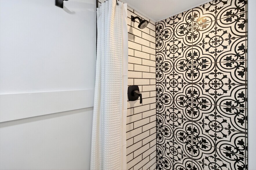 More Photos Of 8026 Buck Creek Rd, Marion Apartments For Sale